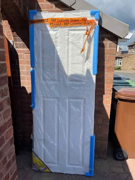 Photo of free New Internal door white moulded gloss door (Thurmaston LE4) #2