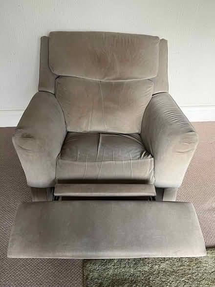 Photo of free Recliner Chair (Banners Gate B73) #3