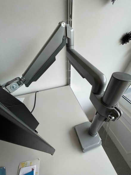 Photo of free Xenta Full Motion Single Monitor Mount for 13-27inch Sc (Putney SW15) #1
