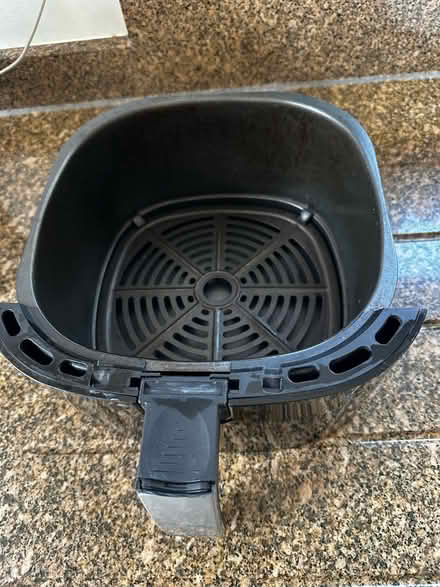 Photo of free Air Fryer (Sanderstead CR2) #2