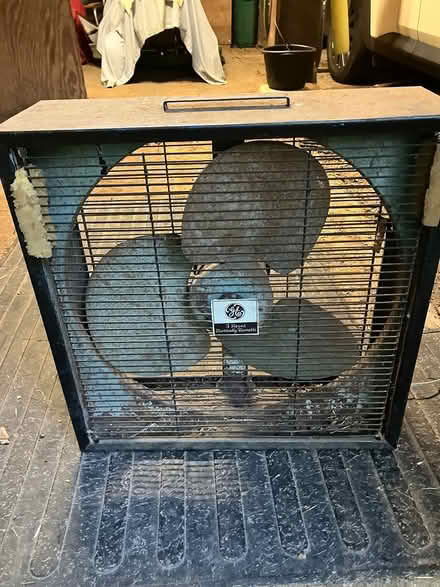 Photo of free Metal Box Fans (Wilton, CT) #1