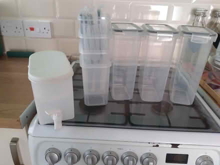 Photo of free 7 Storage Containers with lids (Bentilee ST2) #1