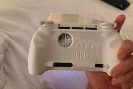 Photo of free AYN Thor (Atlanta) #4
