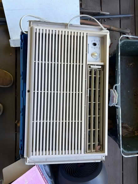 Photo of free Air conditioner (North side of Cleveland Hts) #1