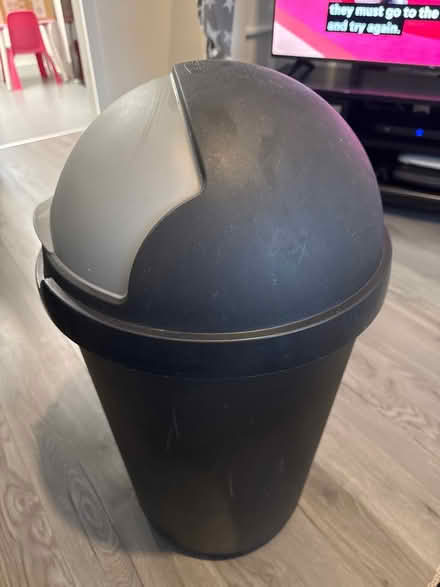 Photo of free Kitchen bin (Plaistow) #3