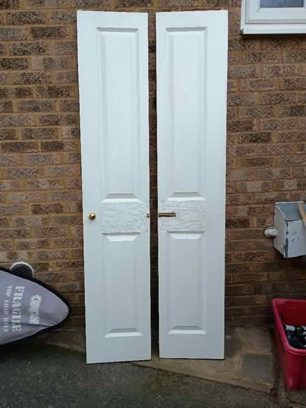 Photo of free White-grained Moulded 4 panel Internal Bi-Fold Door set. (Hutton Mount CM13) #1