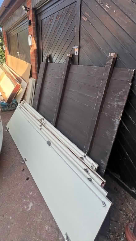 Photo of free Random wood pieces and kitchen worktop (Nanpantan LE11) #3