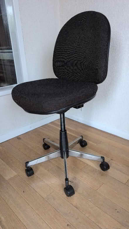 Photo of free Office swivel chair (Gorse Hill GU22) #1
