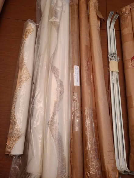 Photo of free Window Shades (River Falls, Potomac) #1