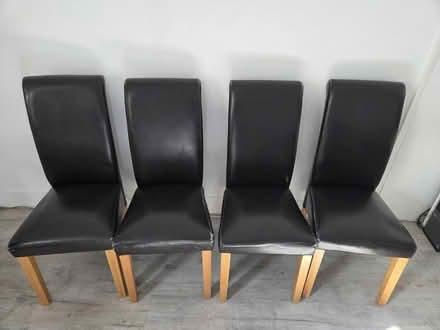 Photo of free Dining chairs x4 (Farnborough GU14) #1