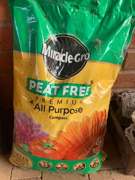 Photo of free Sack of Miracle-Gro compost (Stoke Gifford BS34) #1