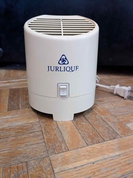 Photo of free Essential Oil Diffuser (Parliament & Wellesley Streets) #1