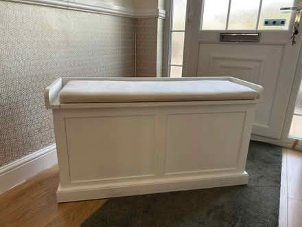 Photo of free Oak shoe box with cushion seat. (Scunthorpe DN15) #1