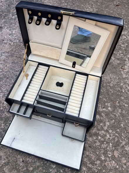 Photo of free Black jewellery box (Bridlington YO16) #1
