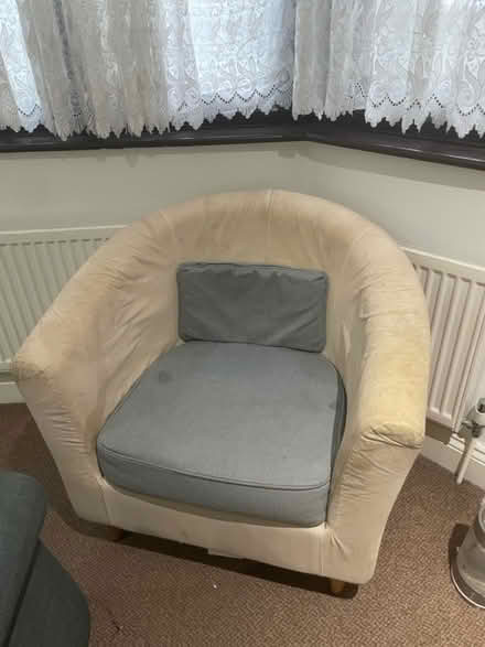 Photo of free Single sofa to give away (IG9 5PA, Buckhurst Hill) #1