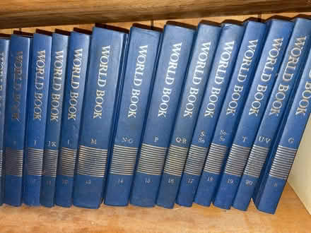 Photo of free World Book Encyclopedia, 1986 (Packers Falls Rd, Durham NH) #2