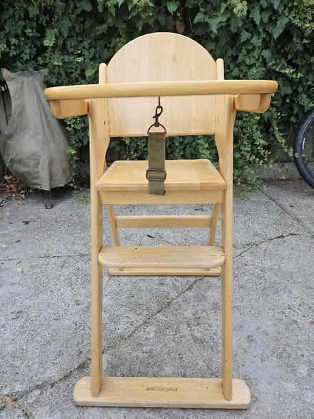 Photo of free Highchair (Anerley SE19) #3
