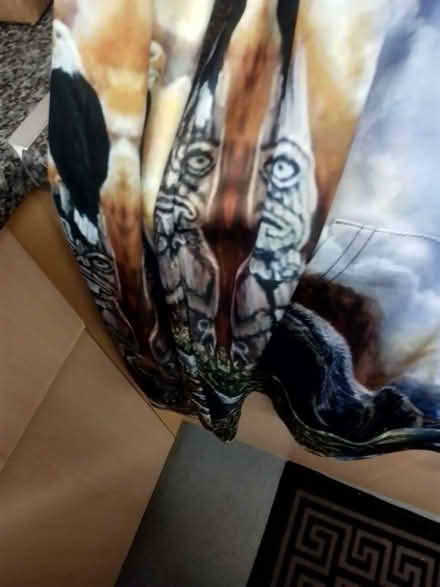 Photo of free Indian wolves hoodie xxl (Bd47jf) #3