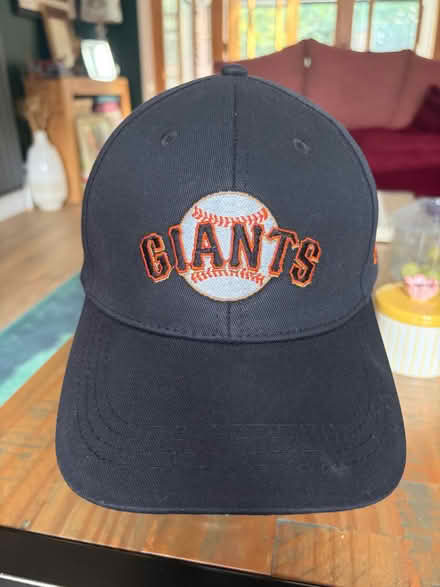 Photo of free Baseball cap Giants (Wokingham RG40) #1