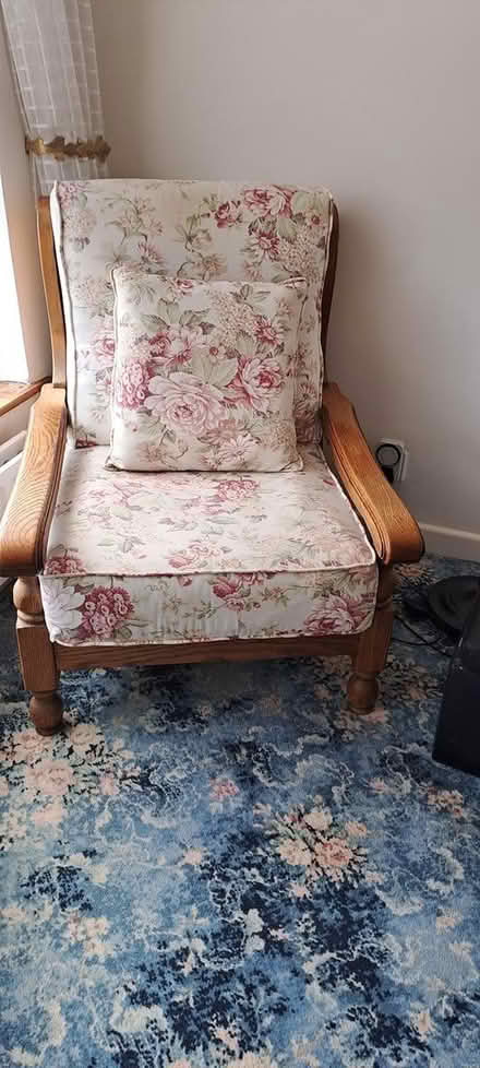 Photo of free 4 solid oak chairs (Dublin 5) #1