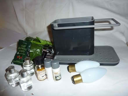 Photo of free utensil tidy, flower food, light bulbs and vaporiser essence (Kingsmead BA1) #1