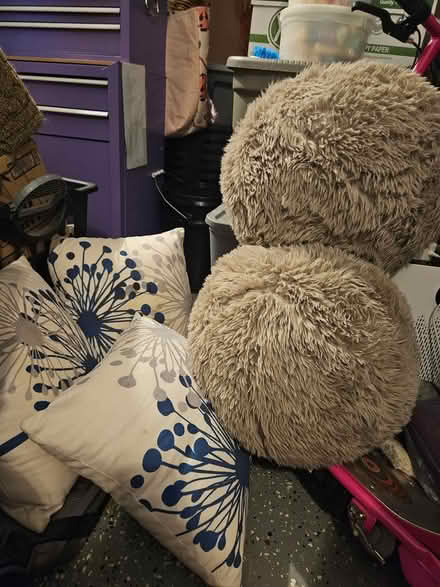 Photo of free 6 Throw pillows (Frederick MD 21703) #1