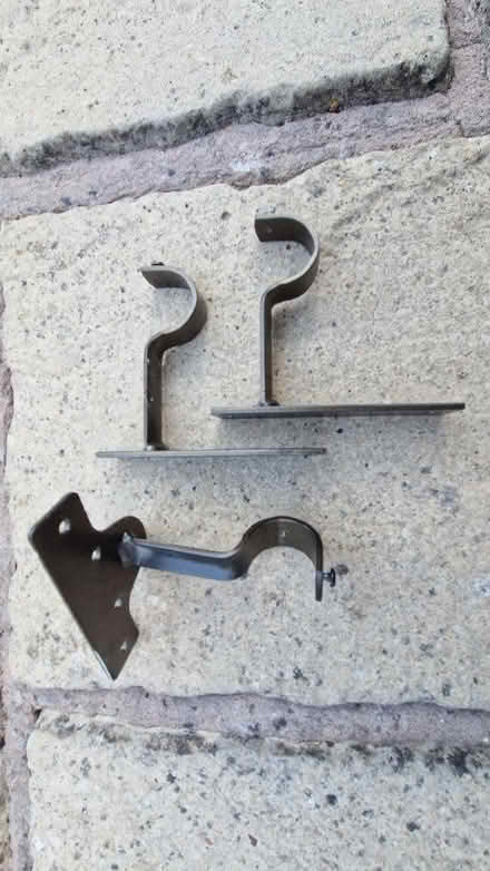 Photo of free Curtain pole with brackets & finials (Marcham OX13) #3
