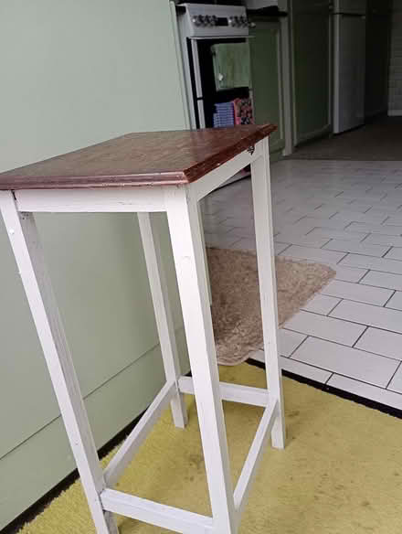 Photo of free Side table/ plant stand (Cowley Oxford OX4 2TL) #1