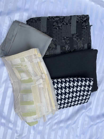 Photo of free Several Fabrics # 3 (Chiswick) #1