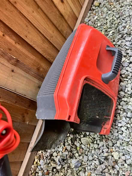 Photo of free Flymo lawnmower NOT working (Halewood L26) #2