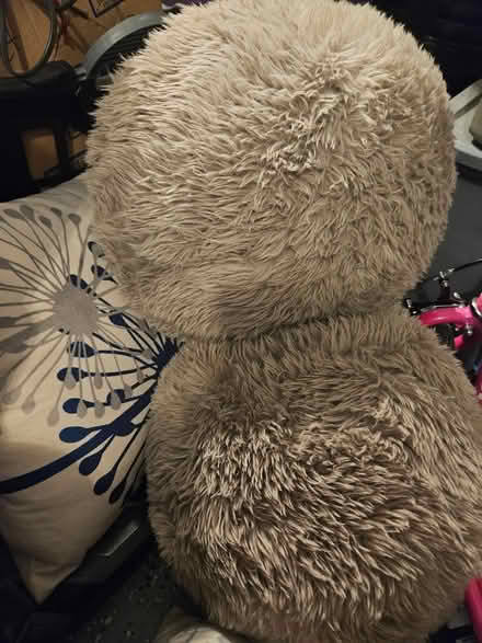 Photo of free 6 Throw pillows (Frederick MD 21703) #2