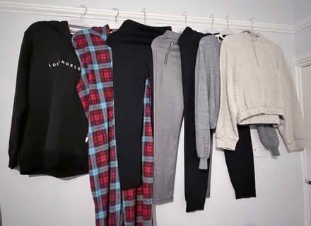 Photo of free clothing (Ashburton SE25) #1