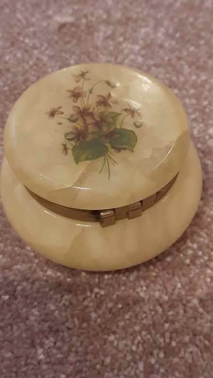 Photo of free Round trinket/jewellery box (Byfleet KT14) #3