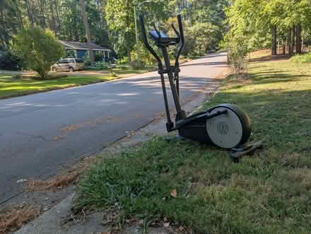 Photo of free Golds Gym Elliptical (55/Carpenter Fletcher Rd.) #1