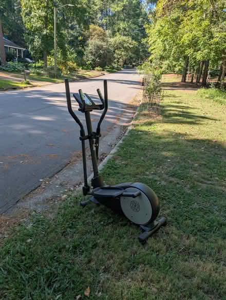 Photo of free Golds Gym Elliptical (55/Carpenter Fletcher Rd.) #2