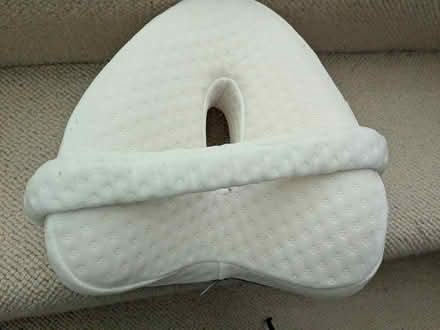 Photo of free Knee pillow for side sleepers (N4 (Brownswood/Finsbury Park)) #1