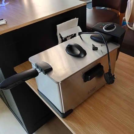 Photo of free Russell Hobbs deep fat fryer (Addiscombe CR0) #1