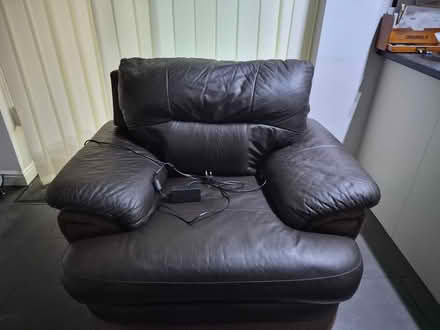 Photo of free Brown leather suite (Barnsley S75) #4