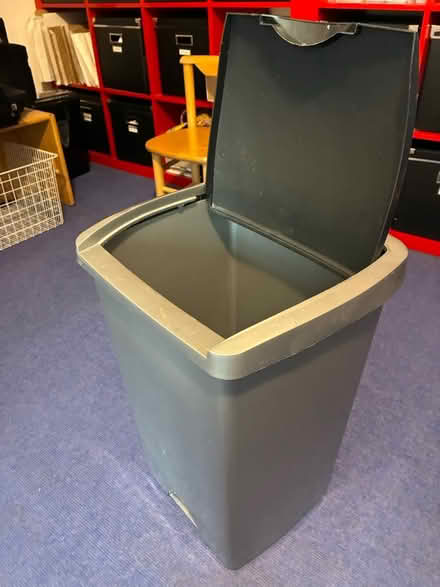 Photo of free Silver and black bin with lid (Chiswick London W4) #2