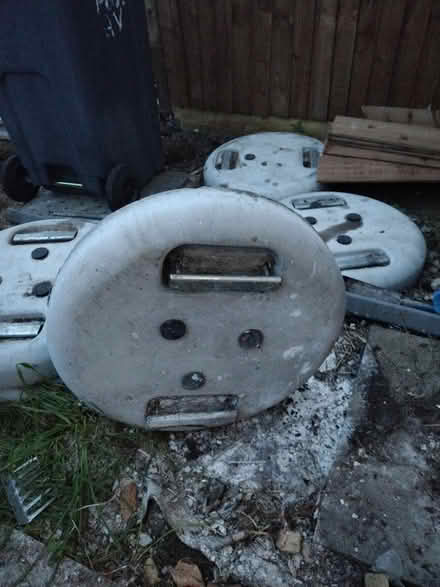 Photo of free 60cm diameter concrete (Croydon CR0) #2