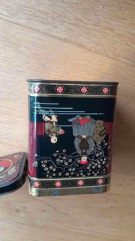 Photo of free Chinese Tin Tea Caddy (Combe Down BA2) #4