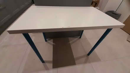 Photo of free Desk (Fulham Palace Rd W6) #1