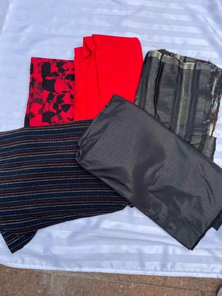 Photo of free Several fabrics #2 (Chiswick) #1