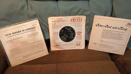 Photo of free 3 records vinyl singles 45s 7" (Boscombe BH5) #2