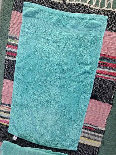 Photo of free Set 4 hand towels (Oakridge RG21) #1