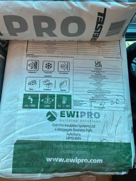 Photo of free EWI PRO levelling mortar (Highgate N6) #4