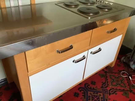 Photo of free kitchen unit with hob (DN1 2JF Lawn rd) #1