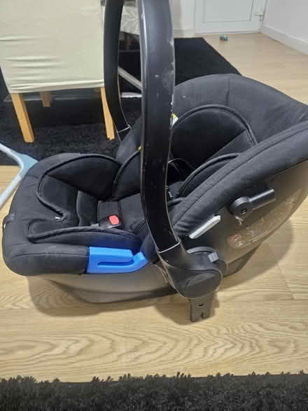 Photo of free Baby car seat (Reading RG1) #1