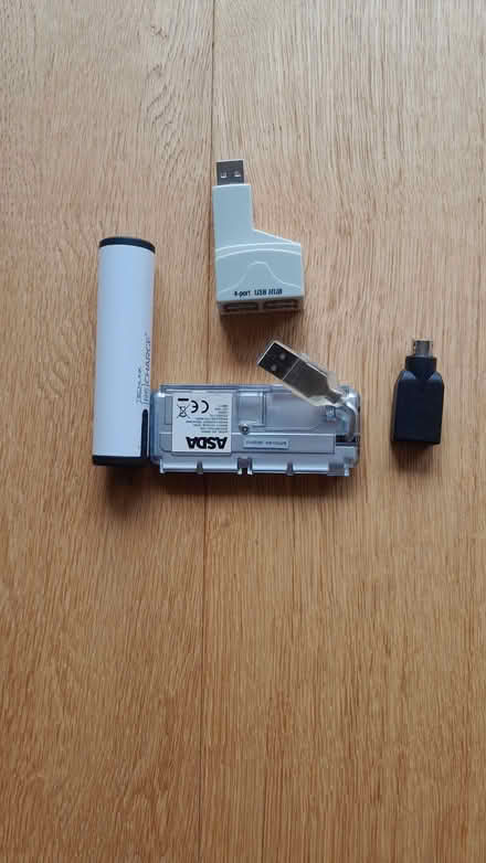 Photo of free usb connectors (Combe Down BA2) #1