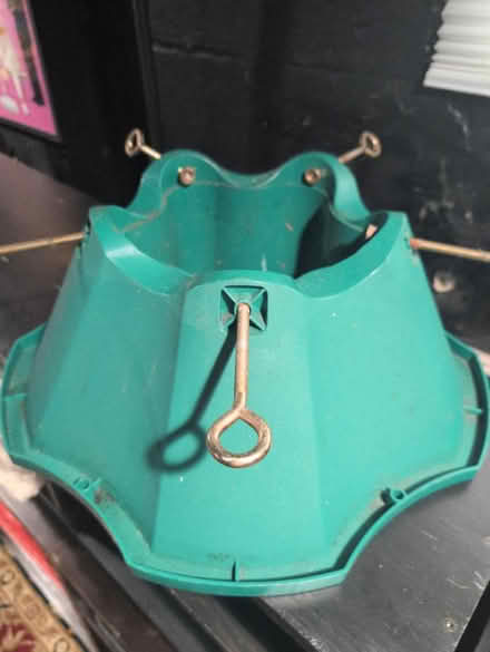 Photo of free Christmas tree stand (Brentwood) #1